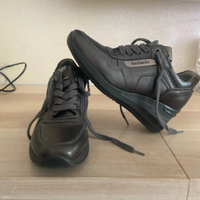 Bellissime scarpe Neri giardini n 35