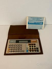 Calcolatrice vintage Casio CB-100 con custodia