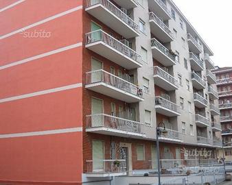 Monolocale arredato ad IVREA