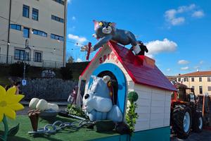carro carnevale tom e jerry