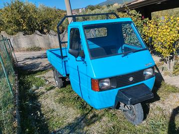 ape piaggio a benzina tel 3663708788