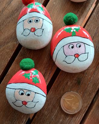 Sassi dipinti Babbo Natale 