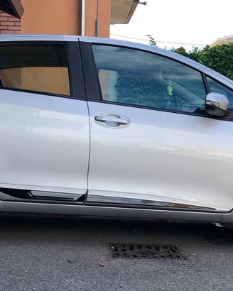 Toyota Yaris 1.5 Hybrid 5 porte Active