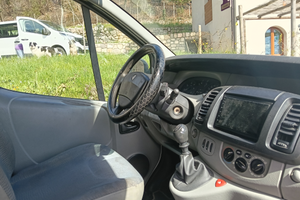 Renault Trafic 9 posti