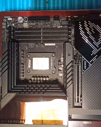 Asus z690 Maximus Hero + intel i9 12900KS