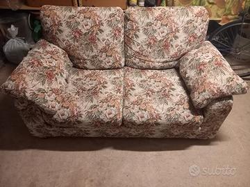 Divano 2 posti