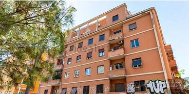 Appartamento di 75 m² con 3 locali a Roma