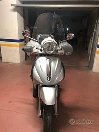 Piaggio Beverly 500