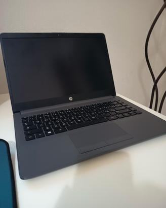 computer HP notebook da 14 pollici ,trattabile