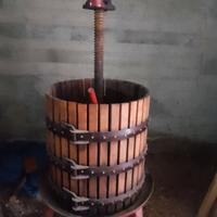 Torchio + macchina vino