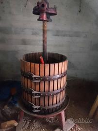 Torchio + macchina vino