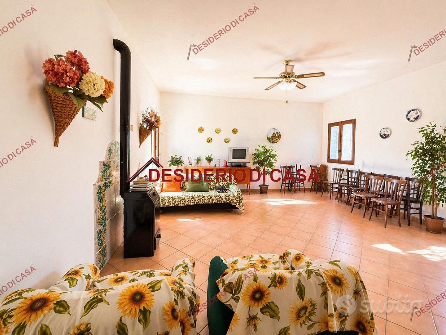 Casa, Pettineo. - Vista 2