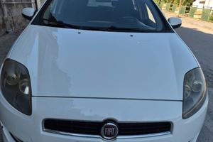 AUTO IN  CONDIZIONI OTTIME  PREZZO TRATTABILE