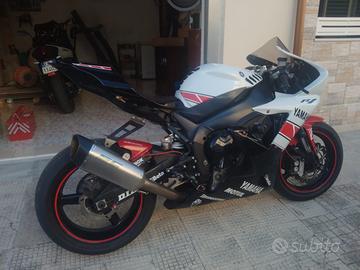 R1 pista