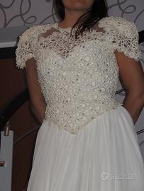 ABITO DA SPOSA CON CORPETTO RICAMATO
