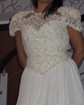 ABITO DA SPOSA CON CORPETTO RICAMATO