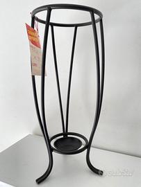 Portaombrelli in ferro.