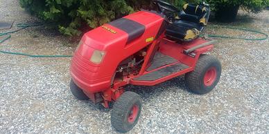 Trattorino COUNTAX BRIGGS 13HP SENZA PIATTO