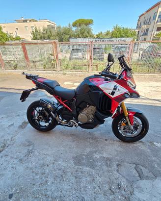 ducati multistrada v4 pekes peak