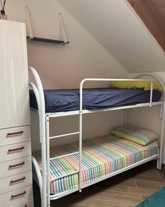 Letto a castello in metallo bianco  completo