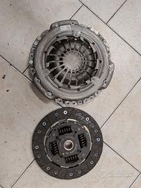 Frizione Renault 302103950R