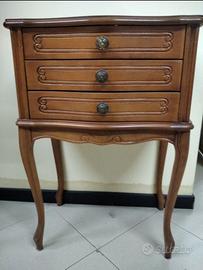 Comodino in legno