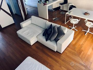 DIVANO DESIGN | Flexteam GENIUS con pouf in pelle