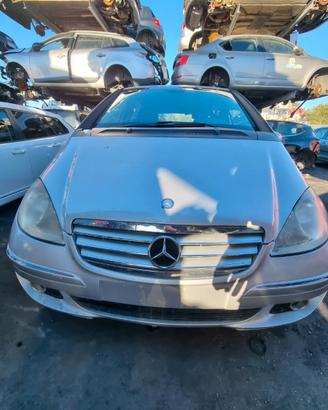 Ricambi Mercedes Classe A w169 2008 200CDI 640941