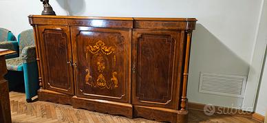 credenza in stile con intarsi  e bronzi