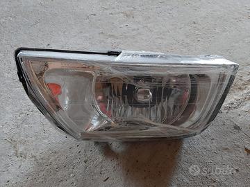 Faro Anteriore Mithubishi L200