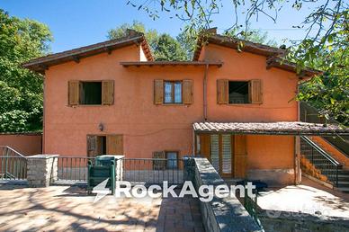 Villa di 107 m² con 4 locali a Genazzano
