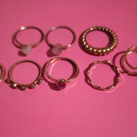 Set di 7 anelli colore oro