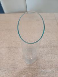 Vaso Monofiore in Vetro – Design Moderno