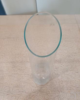 Vaso Monofiore in Vetro – Design Moderno