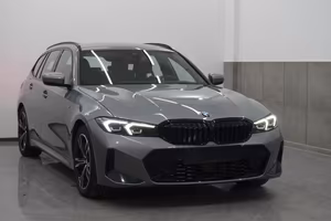 Bmw 330i xDrive Touring Msport ufficiale Bmw