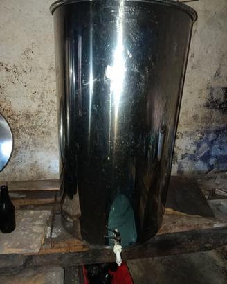 2 botti aggraffate inox da 500 litri