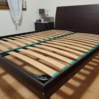Letto Matrimoniale con doghe in legno 
