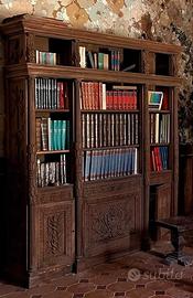 Grande libreria antica in legno