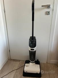 Roborock Dyad pro aspirapolvere e lavapavimenti