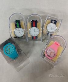 Lotto set di 5 orologi nuovi colorati unisex