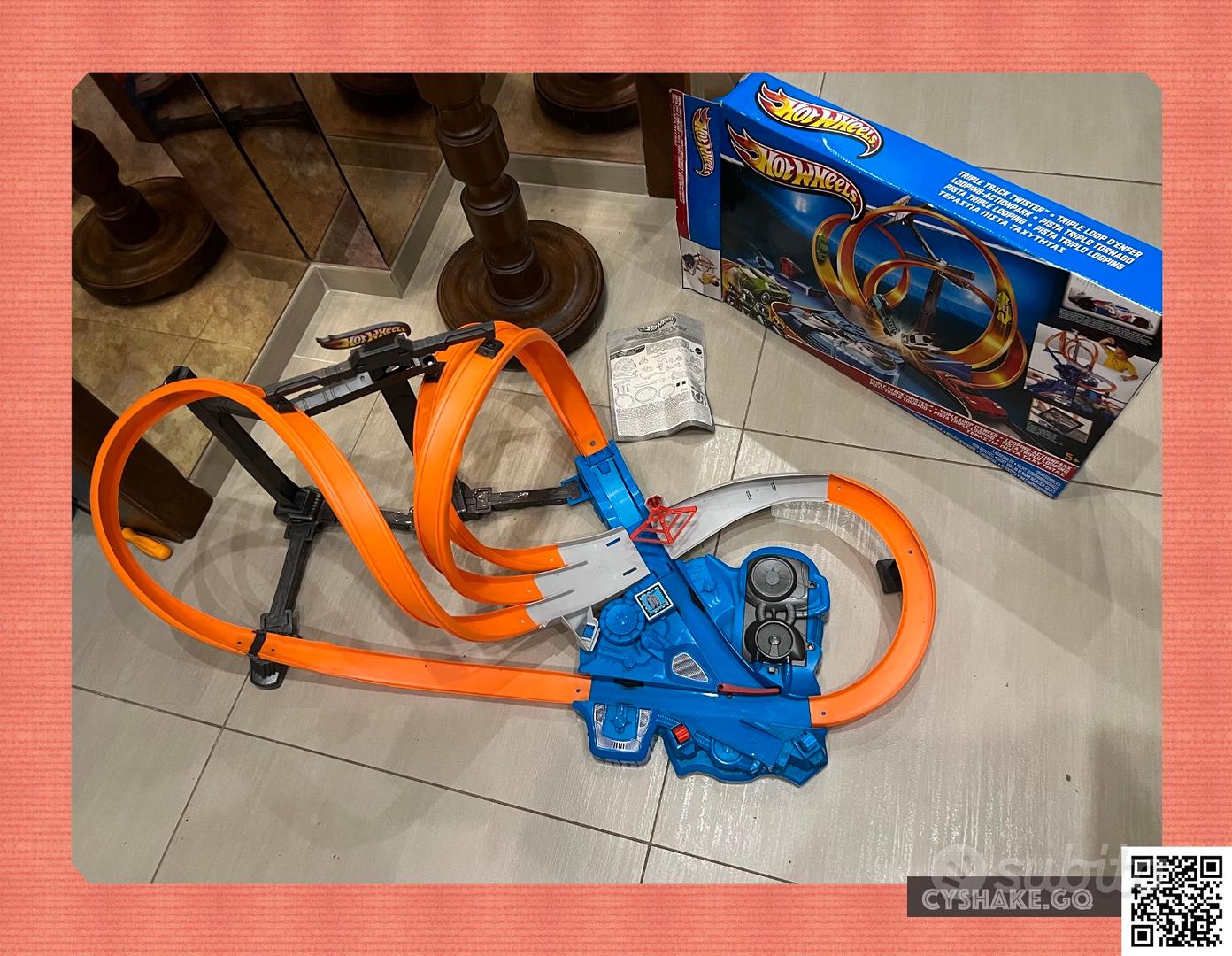 Hot wheels store triple track twister