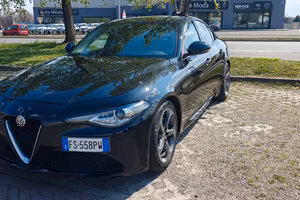 Alfa Romeo Giulia 2.2 150cv Super at8