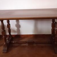 Tavolo in legno massello con 6 sedie rustiche