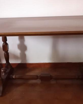 Tavolo in legno massello con 6 sedie rustiche