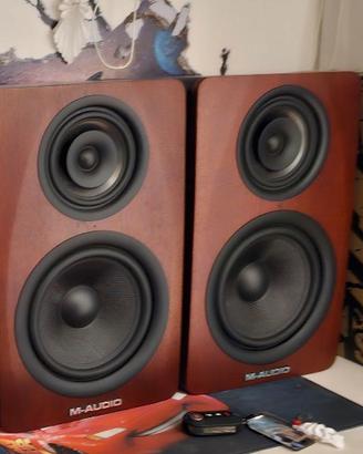 Monitor da Studio M-Audio M3-8