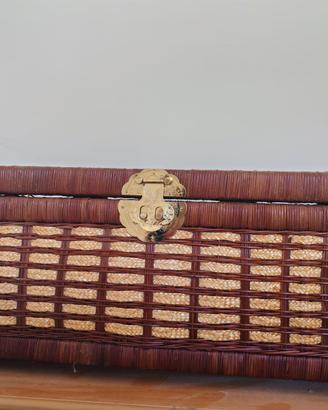 Bauletto in stile coloniale/orientale


