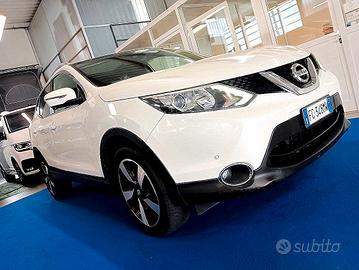 Nissan Qashqai 1.5 DCI TEKNA 360° TETTO PANO 18" 