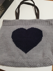 Borsa SUBDUED
