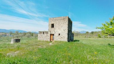 RUSTICO A SAN VITTORE DEL LAZIO
