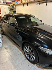 Alfa Giulia 200 cv benzina